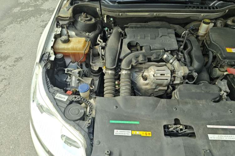 Used Citroen C5 2014 1.6T Automatic Luxury Model Engine Bay Right