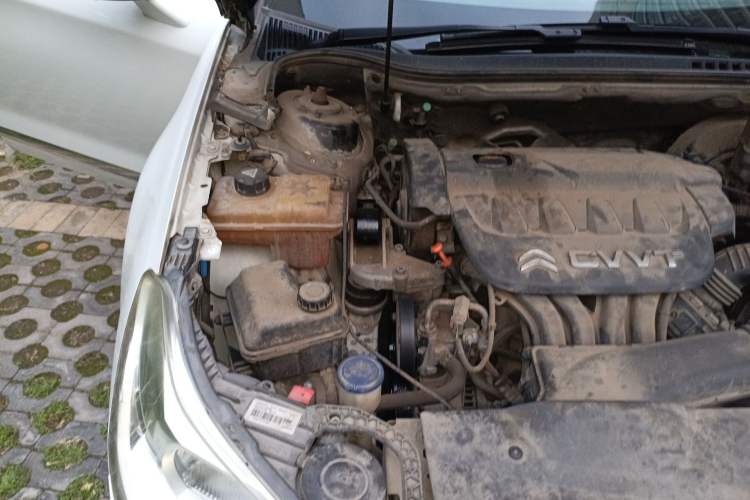 Used Citroen C5 2014 2.0L Automatic Luxury Edition Engine Bay Right