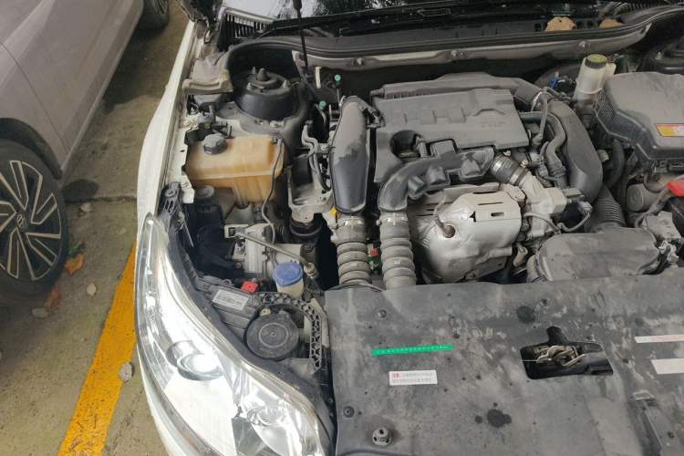 Used Citroen C5 2014 1.6T Automatic Prestige Model Engine Bay Right