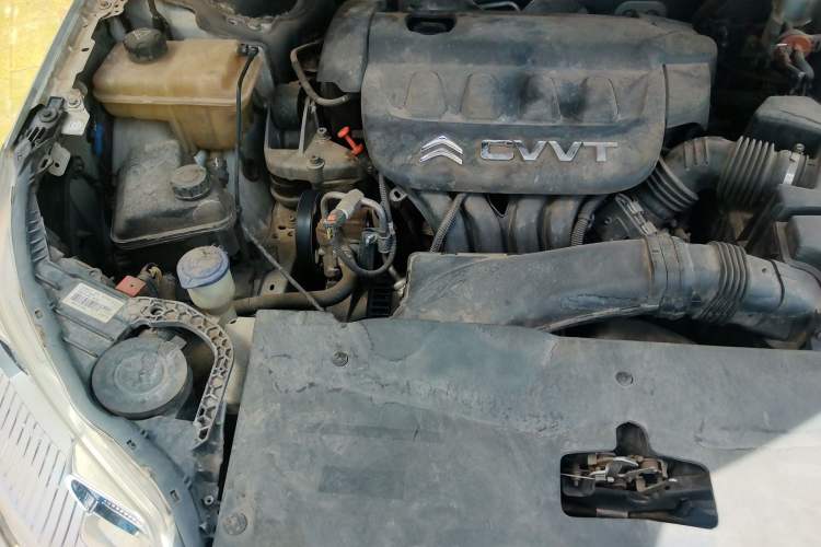 Used Citroen C5 2014 2.0L Automatic Luxury Edition Engine Bay Right