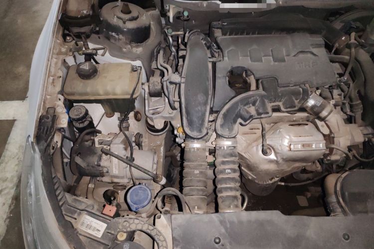 Used Citroen C5 2014 1.6T Automatic Prestige Model Engine Bay Right