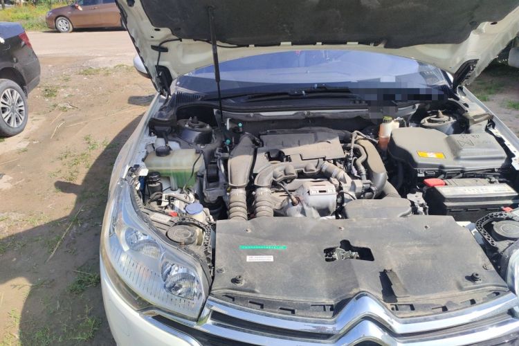 Used Citroen C5 2014 1.6T Automatic Luxury Model Engine Bay Right