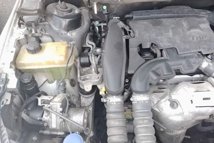Used Citroen C5 2014 1.6T Automatic Prestige Model Engine Bay Right