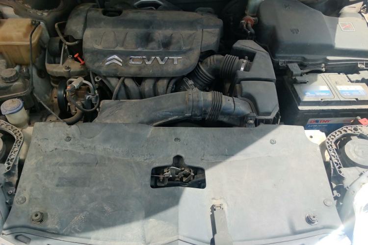 Used Citroen C5 2014 2.0L Automatic Luxury Edition Engine Bay