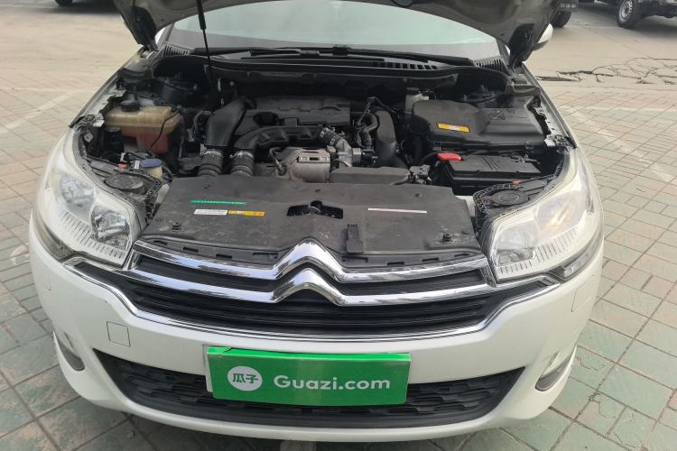 Used Citroen C5 2014 1.6T Automatic Luxury Model Engine Bay
