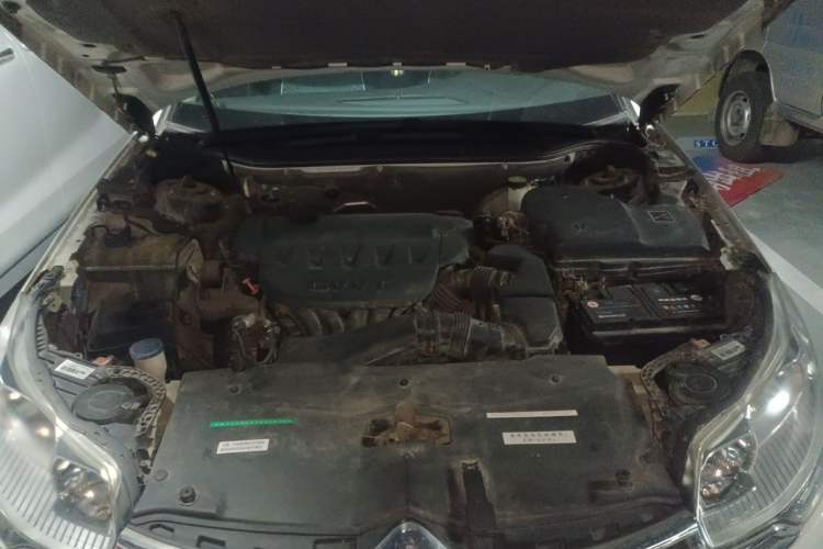 Used Citroen C5 2014 2.0L Automatic Luxury Edition Engine Bay