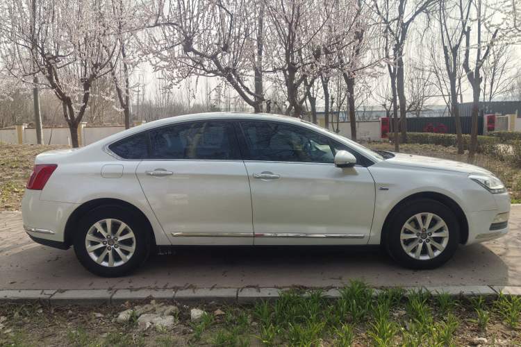 Used Citroen C5 2014 1.6T Automatic Luxury Model Exterior 6