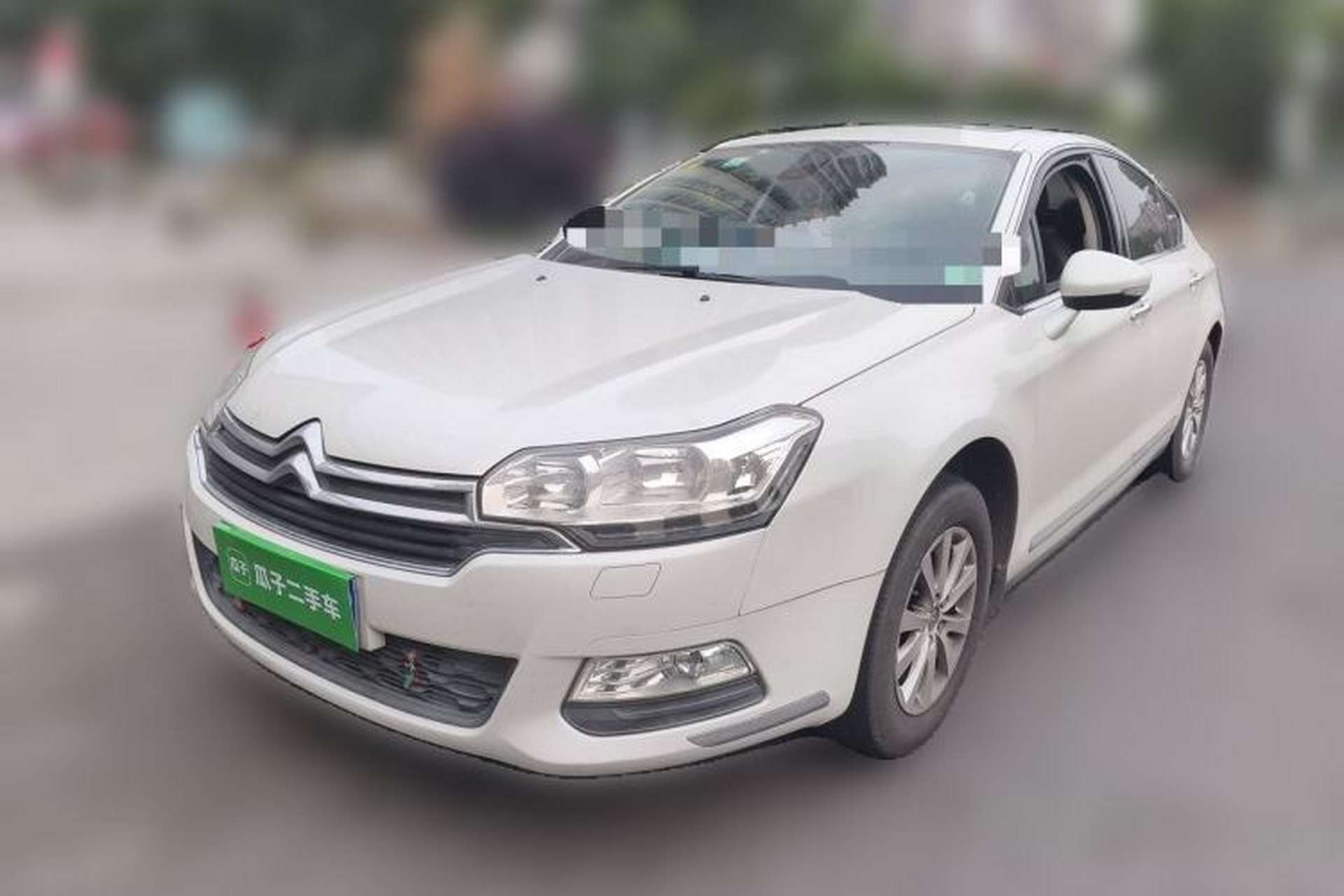 Used Citroen C5 2014 1.6T Automatic Luxury Model Front Left 45 Deg