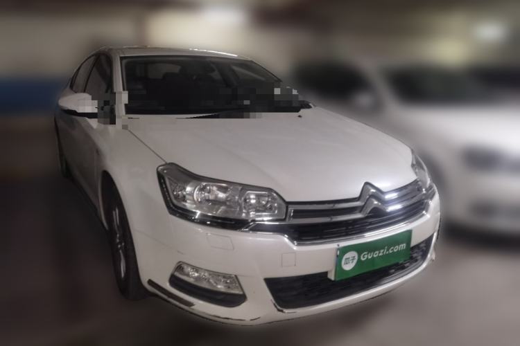 Used Citroen C5 2014 1.6T Automatic Luxury Model Front Right 45 Deg