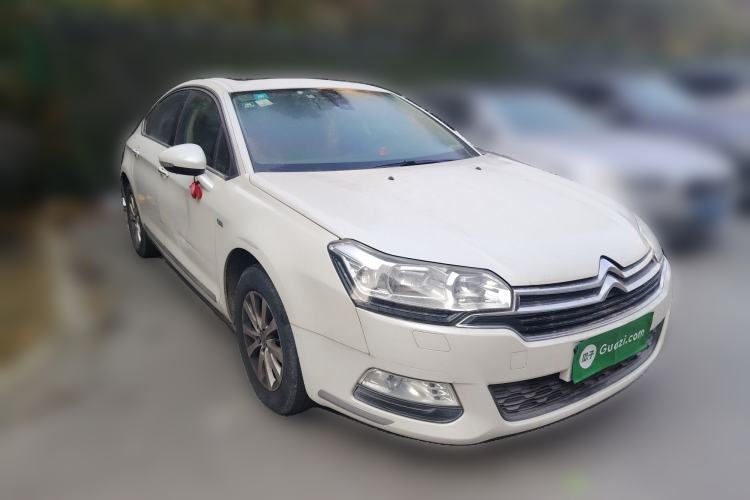 Used Citroen C5 2014 1.6T Automatic Luxury Model Front Right 45 Deg