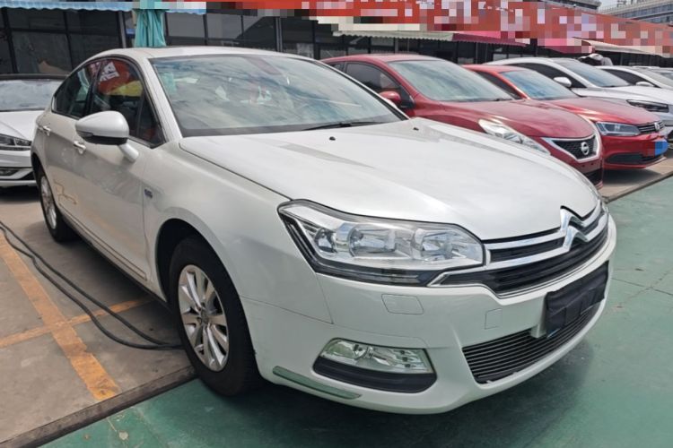 Used Citroen C5 2014 1.6T Automatic Luxury Model Front Right 45 Deg