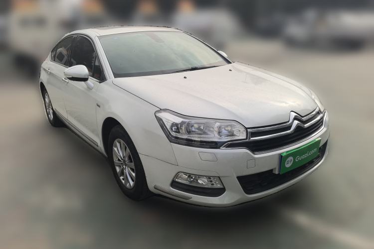 Used Citroen C5 2014 1.6T Automatic Luxury Model Front Right 45 Deg