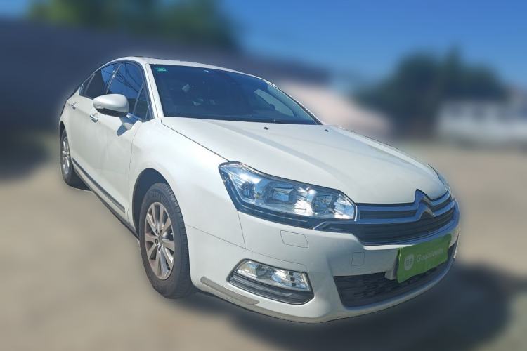 Used Citroen C5 2014 2.0L Automatic Luxury Edition Front Right 45 Deg