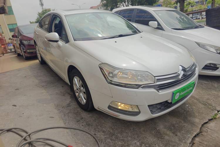 Used Citroen C5 2014 2.0L Automatic Luxury Edition Front Right 45 Deg
