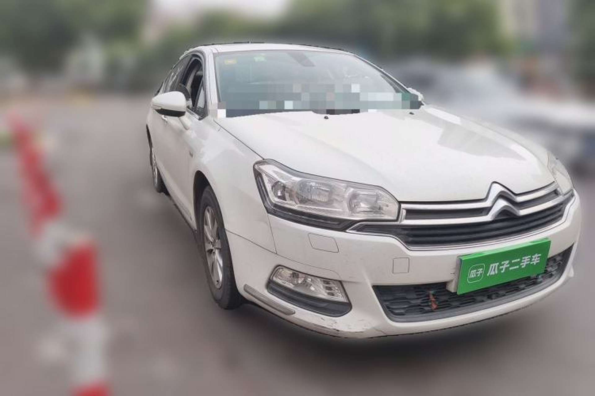 Used Citroen C5 2014 1.6T Automatic Luxury Model Front Right 45 Deg