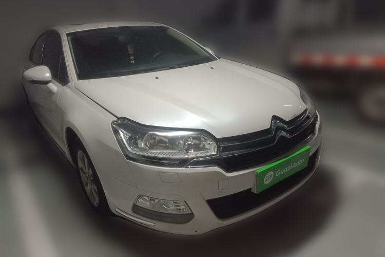 Used Citroen C5 2014 2.0L Automatic Luxury Edition Front Right 45 Deg