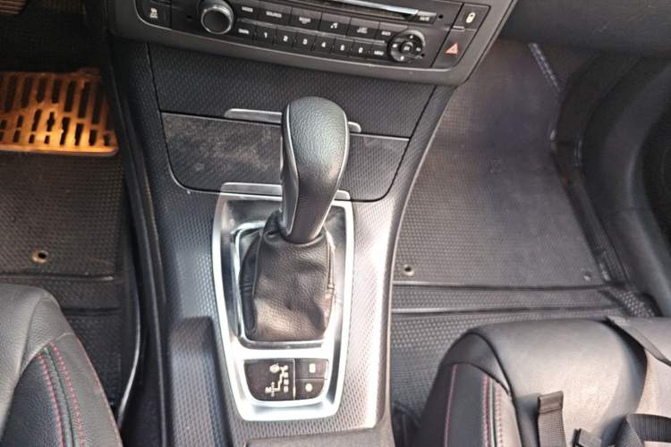 Used Citroen C5 2014 1.6T Automatic Luxury Model Gear Lever