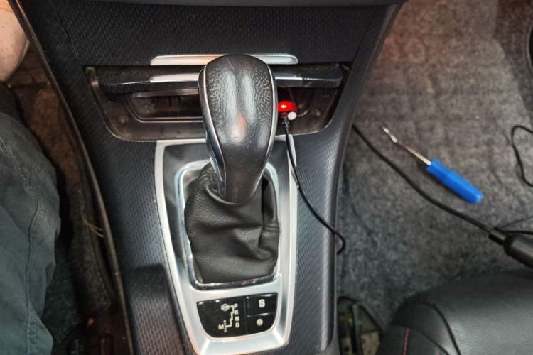 Used Citroen C5 2014 1.6T Automatic Luxury Model Gear Lever