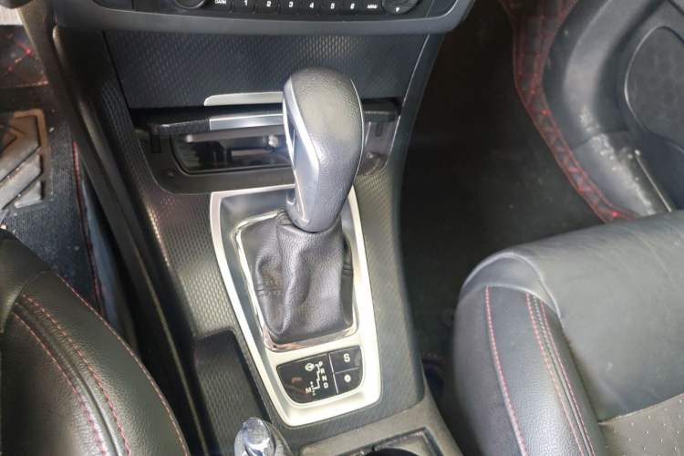 Used Citroen C5 2014 1.6T Automatic Luxury Model Gear Lever