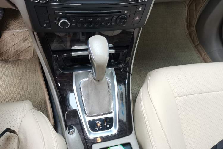 Used Citroen C5 2014 2.0L Automatic Zunyue Model Gear Lever
