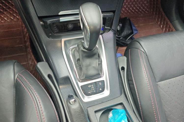 Used Citroen C5 2014 1.6T Automatic Luxury Model Gear Lever