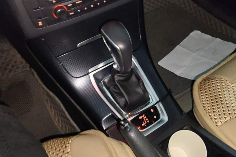 Used Citroen C5 2014 1.6T Automatic Luxury Model Gear Lever
