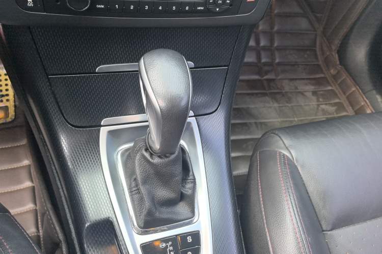 Used Citroen C5 2014 1.6T Automatic Luxury Model Gear Lever