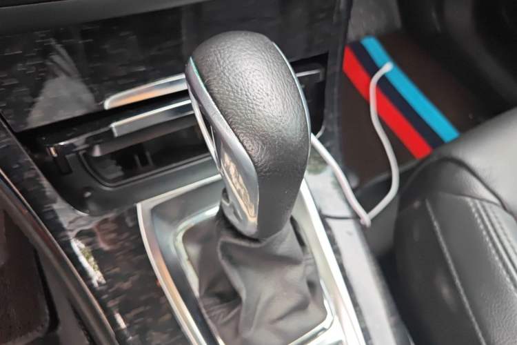 Used Citroen C5 2014 2.0L Automatic Luxury Edition Gear Lever