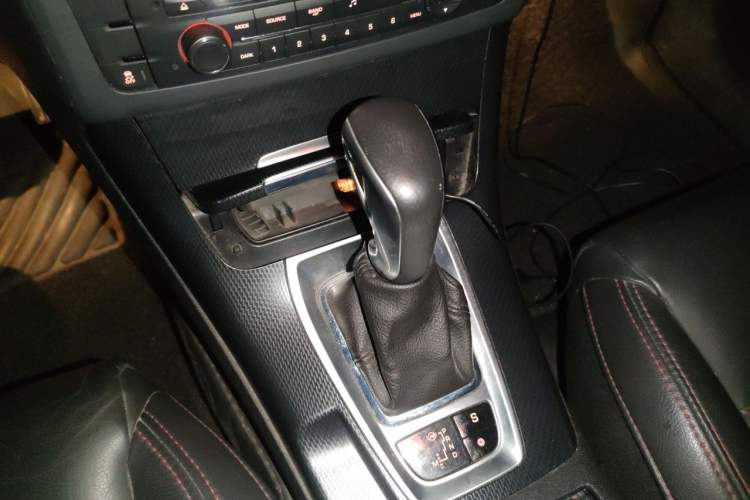 Used Citroen C5 2014 1.6T Automatic Luxury Model Gear Lever