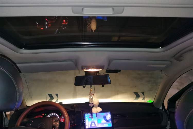 Used Citroen C5 2014 1.6T Automatic Luxury Model Headliner