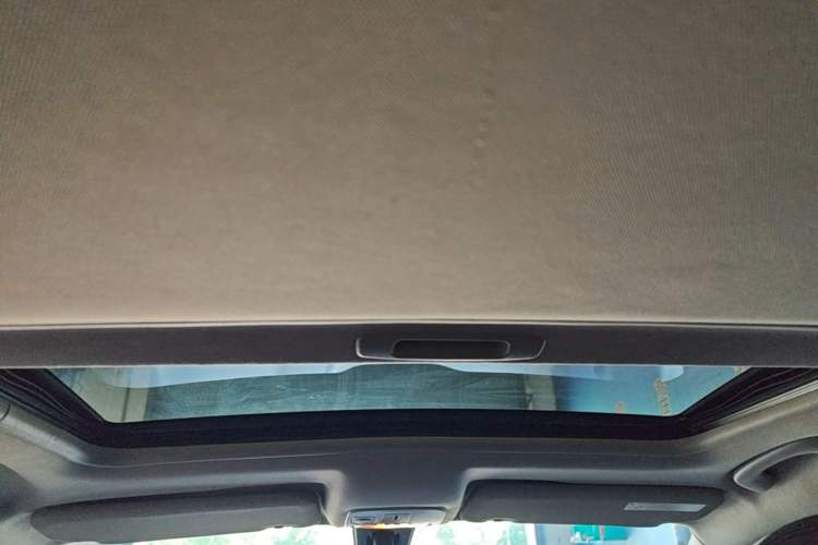 Used Citroen C5 2014 2.0L Automatic Luxury Edition Headliner