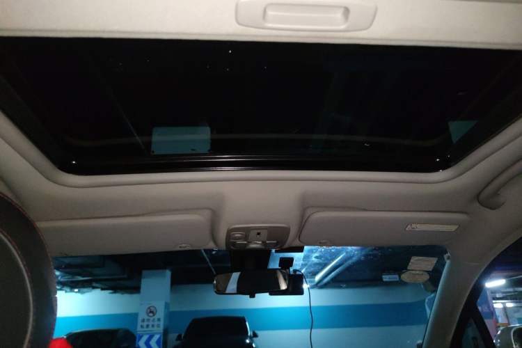 Used Citroen C5 2014 1.6T Automatic Luxury Model Headliner