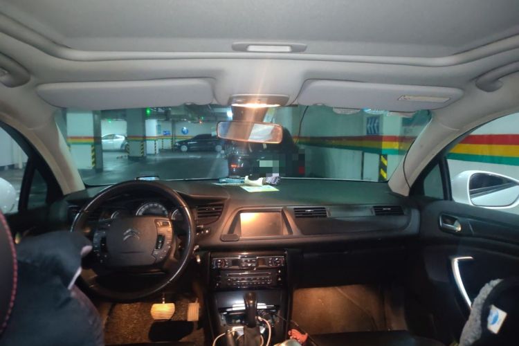 Used Citroen C5 2014 1.6T Automatic Prestige Model Headliner