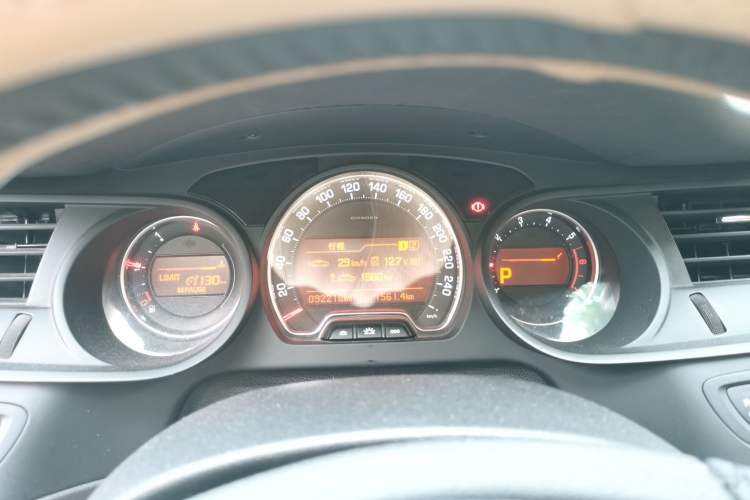 Used Citroen C5 2014 2.0L Automatic Zunyue Model Instrument Cluster