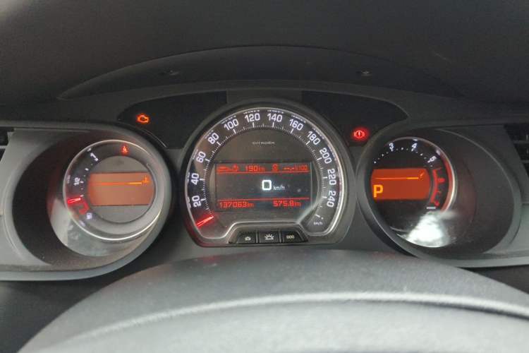 Used Citroen C5 2014 2.3L Automatic Luxury Version Instrument Cluster