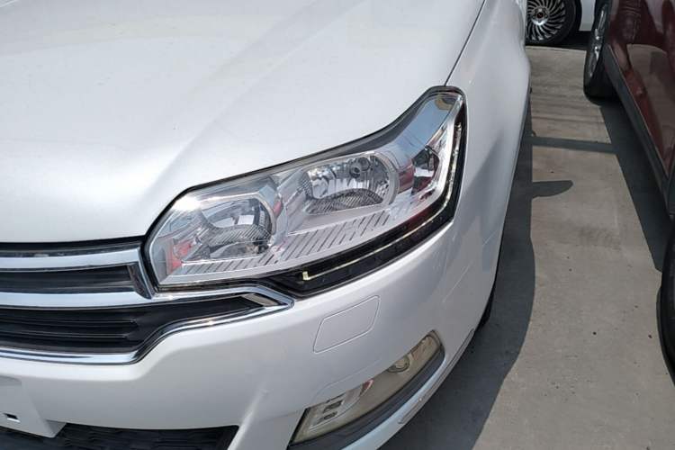 Used Citroen C5 2014 2.0L Automatic Luxury Edition Left Front Headlight