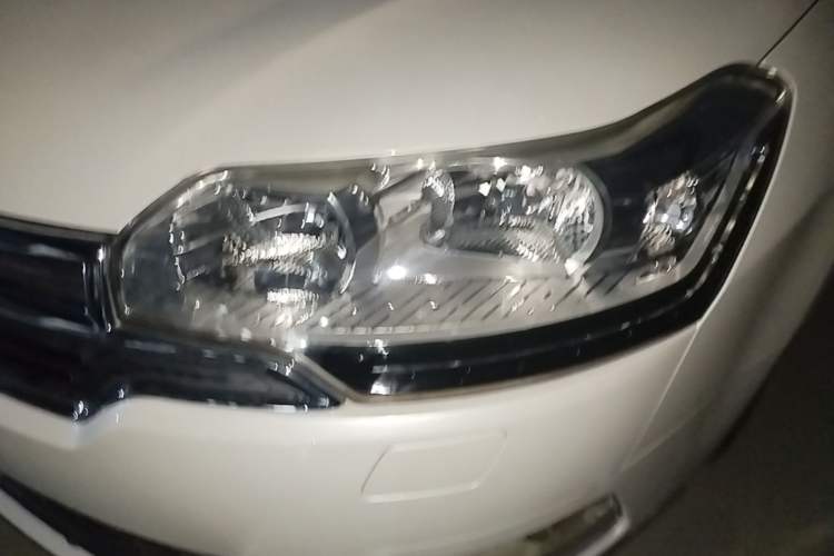 Used Citroen C5 2014 2.0L Automatic Luxury Edition Left Front Headlight