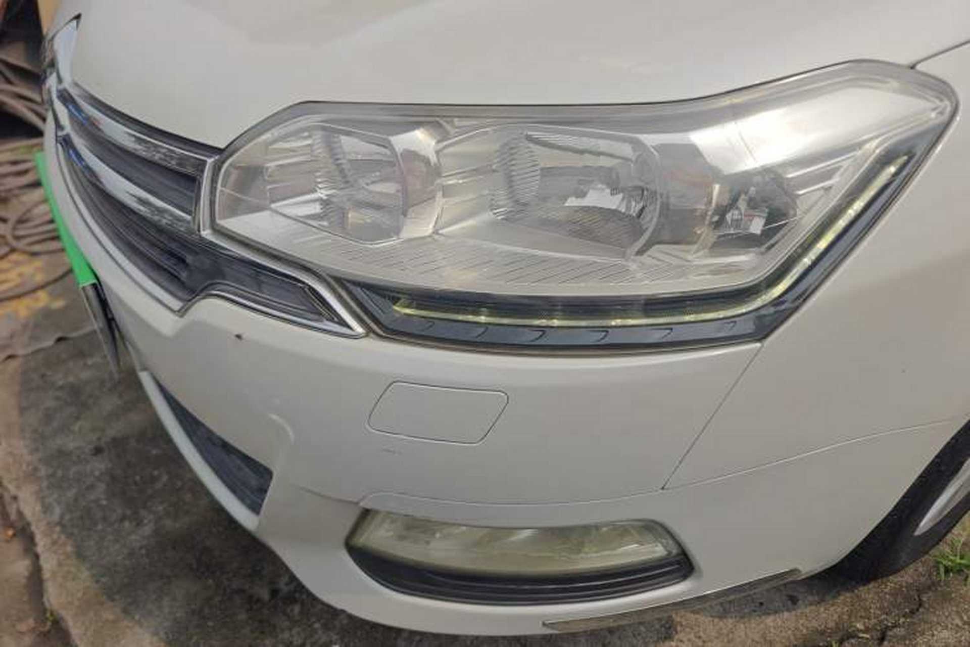 Used Citroen C5 2014 2.0L Automatic Luxury Edition Left Front Headlight