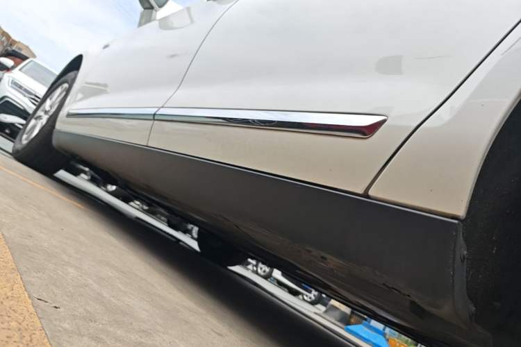 Used Citroen C5 2014 1.6T Automatic Luxury Model Left Side Sill