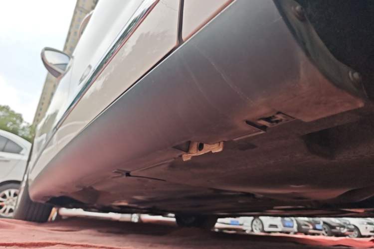 Used Citroen C5 2014 1.6T Automatic Luxury Model Left Side Sill