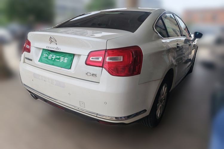 Used Citroen C5 2014 1.6T Automatic Luxury Model Rear Right 45 Deg