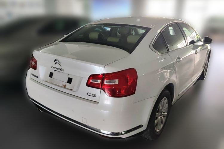 Used Citroen C5 2014 1.6T Automatic Luxury Model Rear Right 45 Deg