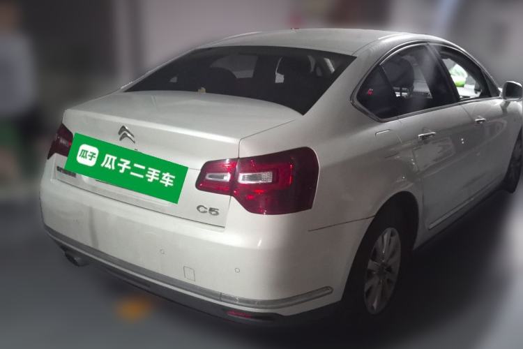Used Citroen C5 2014 1.6T Automatic Luxury Model Rear Right 45 Deg