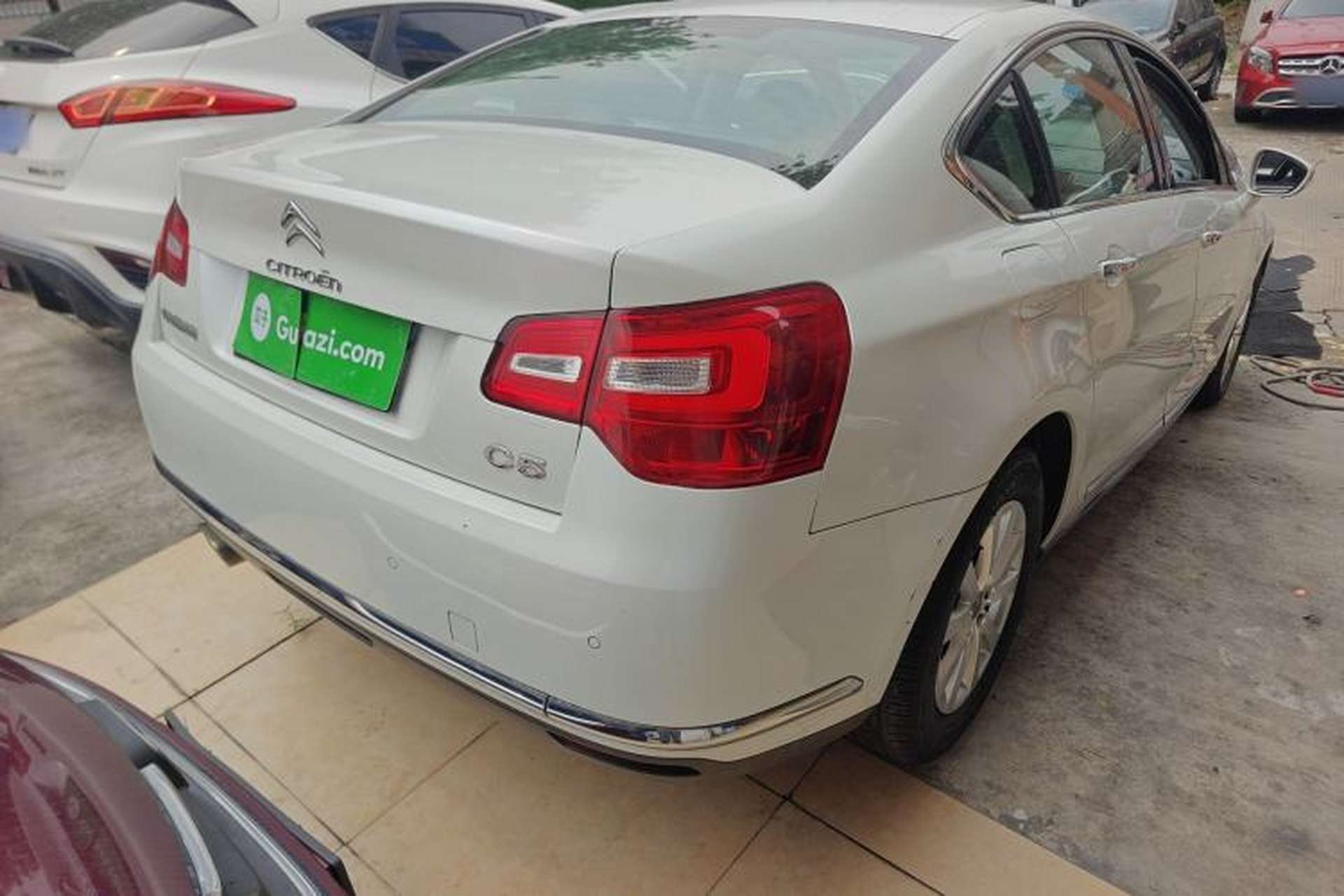 Used Citroen C5 2014 2.0L Automatic Luxury Edition Rear Right 45 Deg