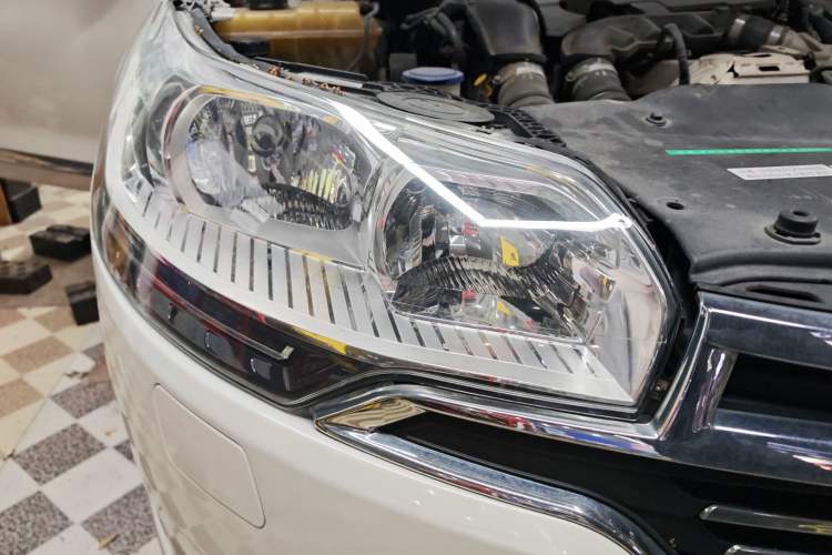 Used Citroen C5 2014 1.6T Automatic Luxury Model Right Front Headlight