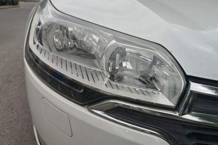 Used Citroen C5 2014 1.6T Automatic Luxury Model Right Front Headlight