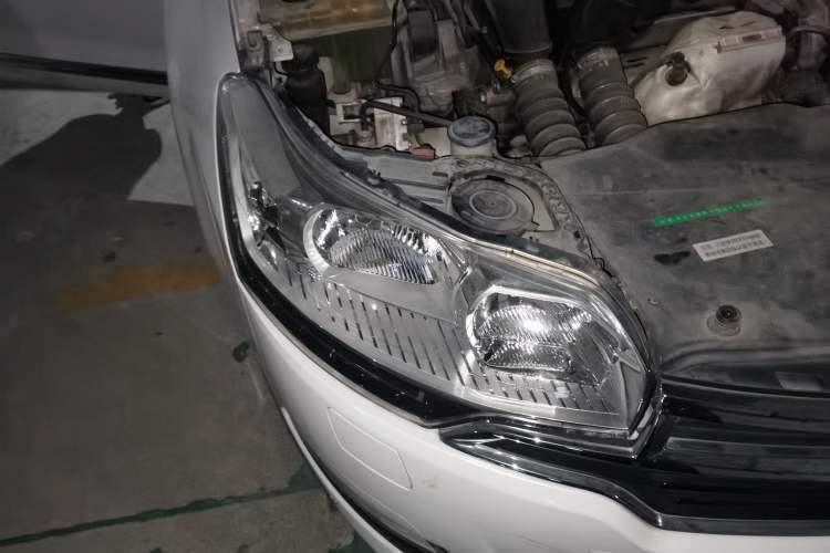 Used Citroen C5 2014 1.6T Automatic Luxury Model Right Front Headlight