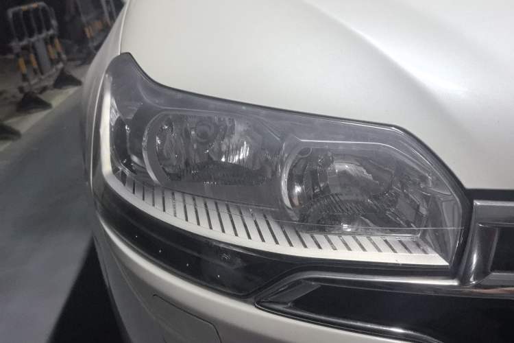 Used Citroen C5 2014 1.6T Automatic Luxury Model Right Front Headlight