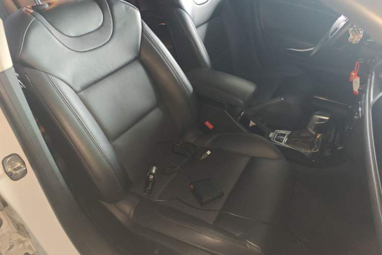 Used Citroen C5 2014 2.0L Automatic Luxury Edition Right Front Seat