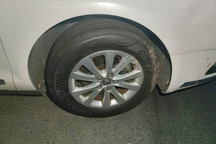 Used Citroen C5 2014 2.0L Automatic Luxury Edition Right Front Wheel Hub